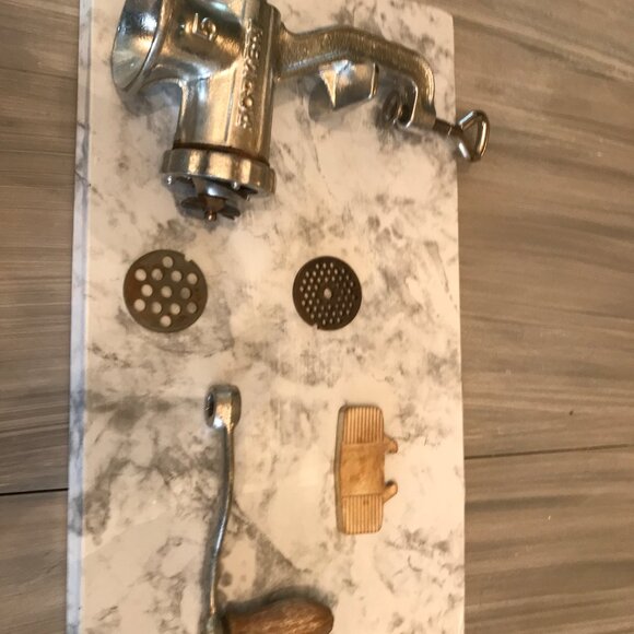 Porkert Meat Grinder No. 5 - Picture 2 of 2